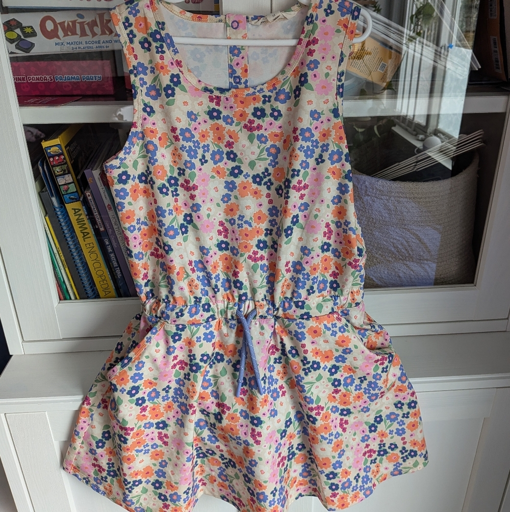 *3 For $12*Bass Pro Shops Girls Performance Skort Dress - Floral - Size M (8/10)